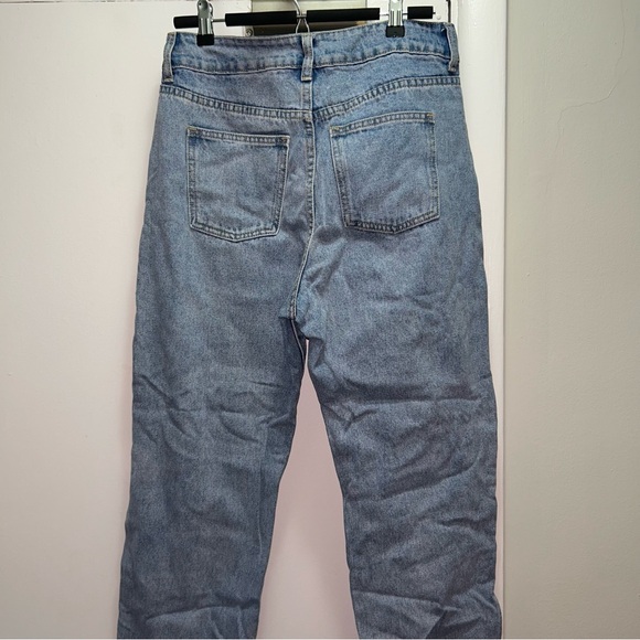 Fashion Nova “bend the rules slouch fit jeans” - Picture 3 of 4